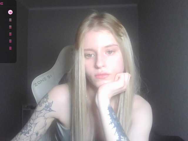 kissesliza live cam on BongaCams