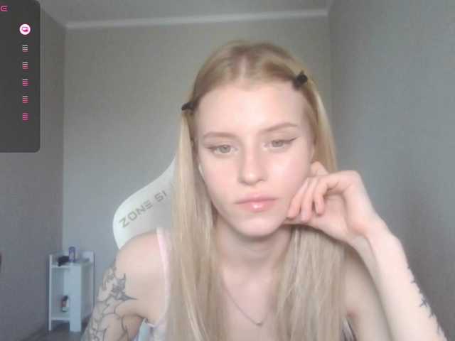 kissesliza live cam on BongaCams