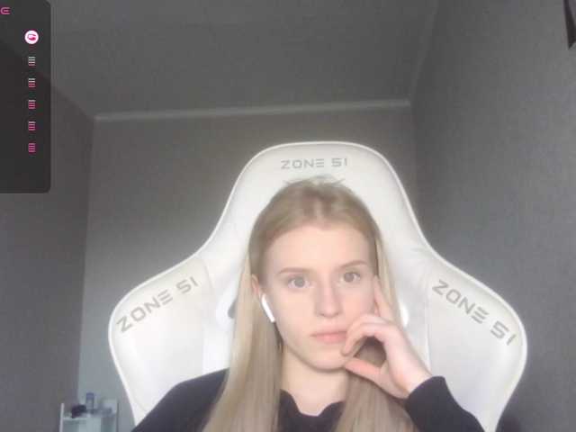 kissesliza live cam on BongaCams