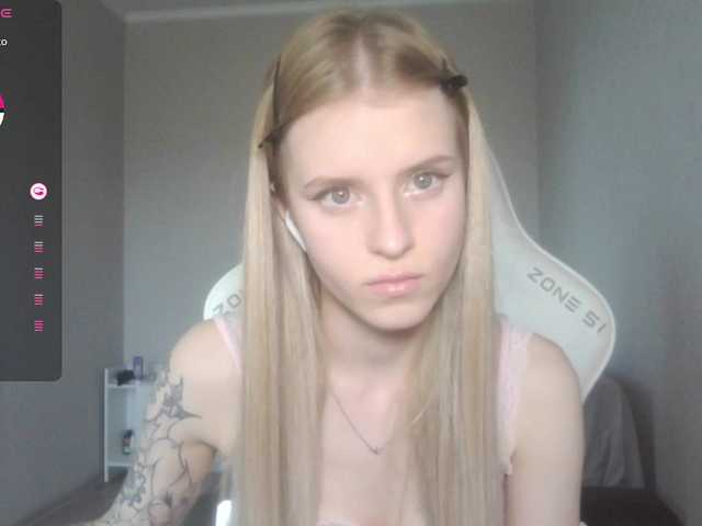 kissesliza live cam on BongaCams