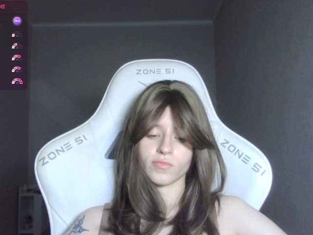 kissesliza live cam on BongaCams
