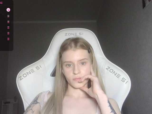 kissesliza live cam on BongaCams
