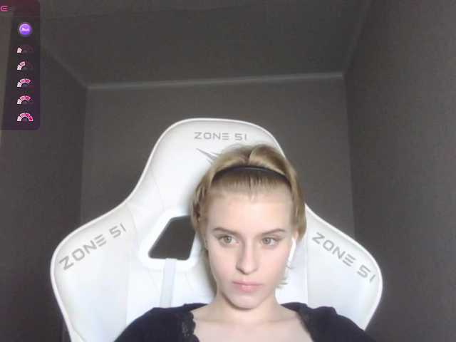 kissesliza online