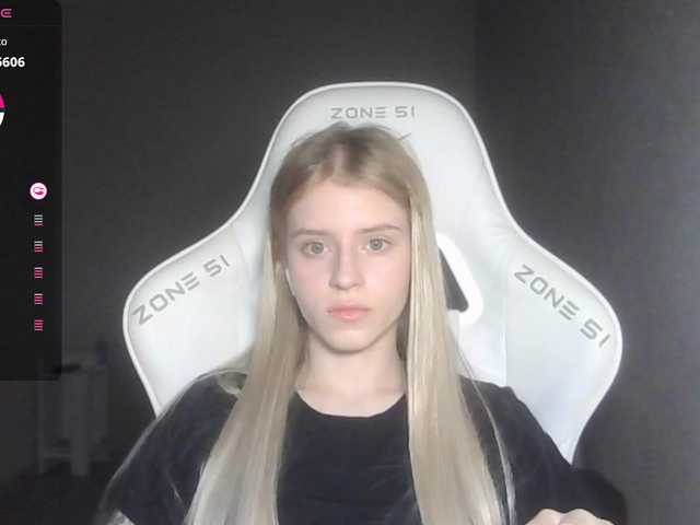 kissesliza live cam on BongaCams
