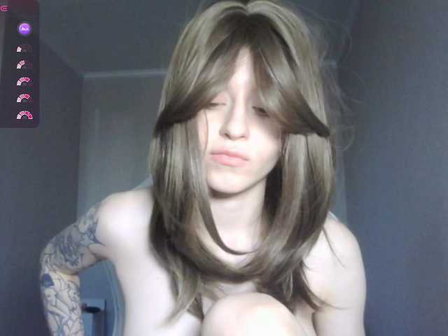 kissesliza live cam on BongaCams