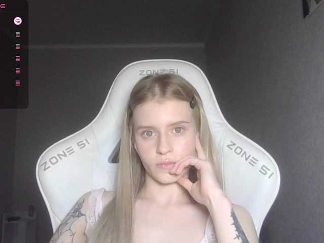 kissesliza live cam on BongaCams
