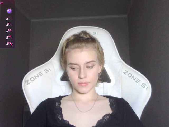 kissesliza live cam on BongaCams