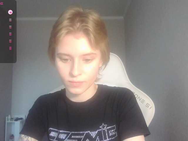 kissesliza cam belle