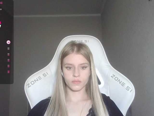 kissesliza live cam on BongaCams