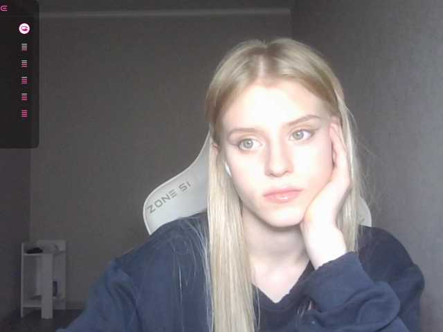 kissesliza live cam on BongaCams