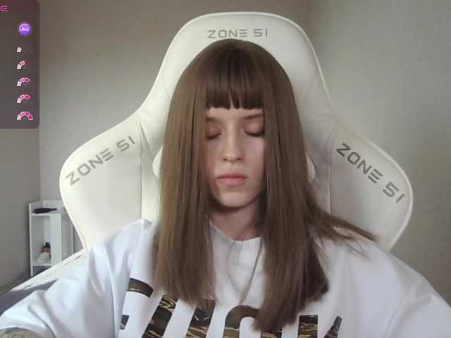 kissesliza's BongaCams show and profile