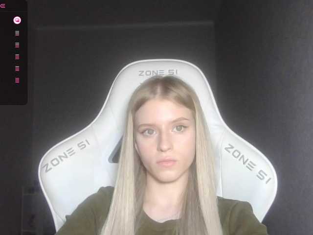 kissesliza live cam on BongaCams