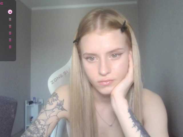 kissesliza live cam on BongaCams