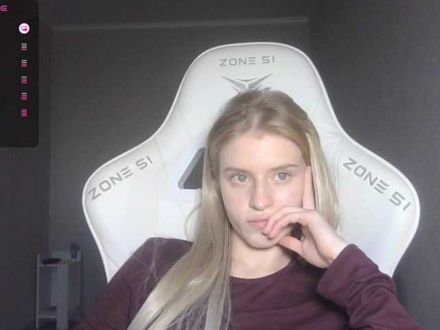 kissesliza live cam on BongaCams