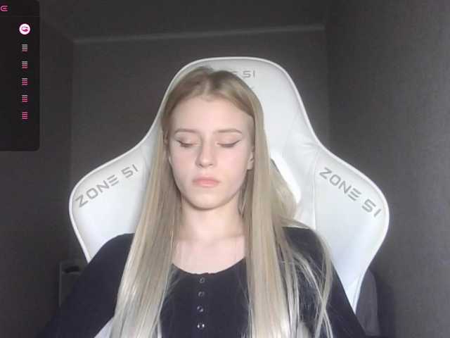 kissesliza live cam on BongaCams