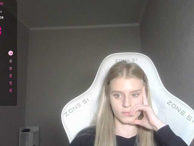 kissesliza live cam on BongaCams