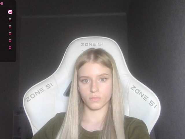 kissesliza live cam on BongaCams