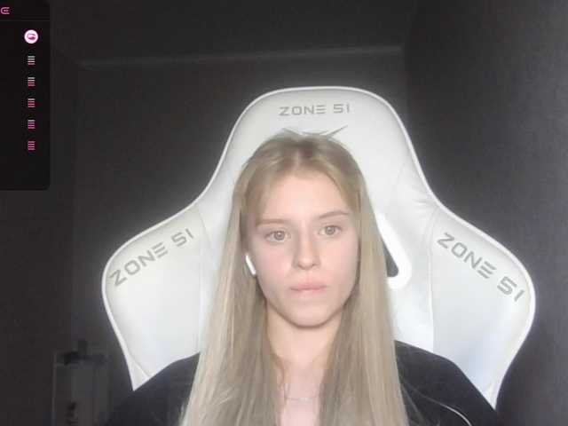 kissesliza live cam on BongaCams