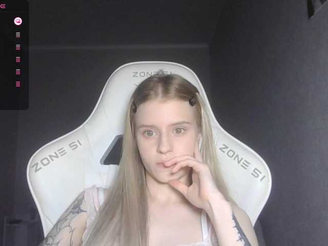 kissesliza live cam on BongaCams