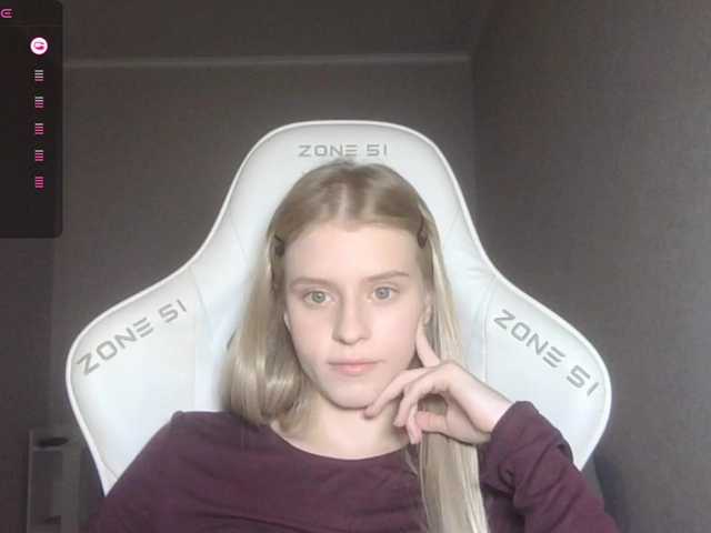 kissesliza live cam on BongaCams