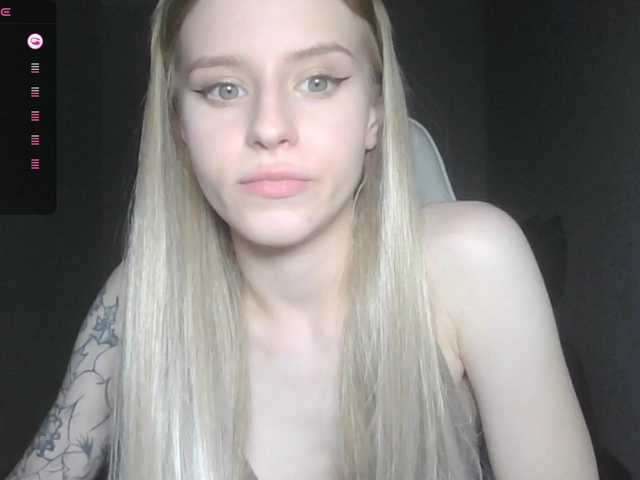 Helga_Pataki live webcam show