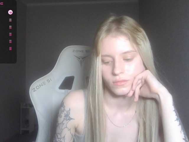 kissesliza live cam on BongaCams