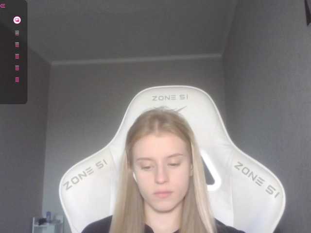 kissesliza live cam on BongaCams