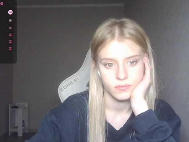 kissesliza live cam on BongaCams