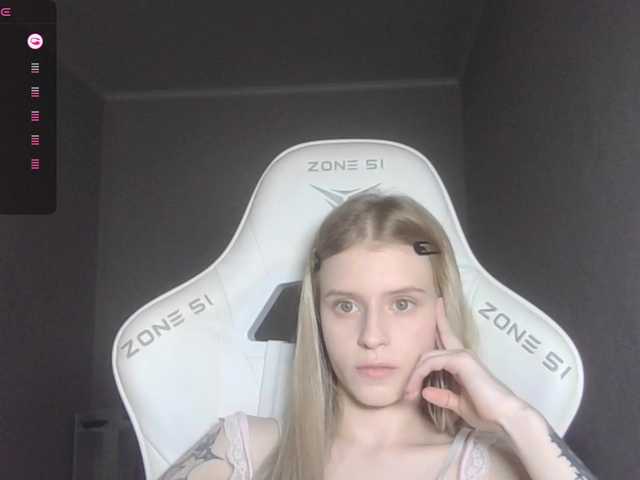 kissesliza live cam on BongaCams