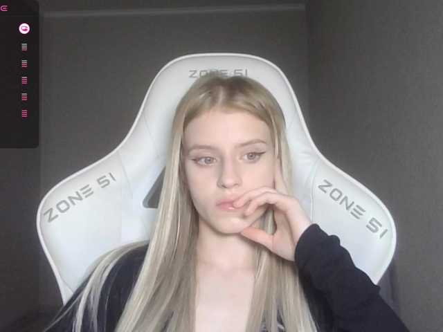 kissesliza live cam on BongaCams