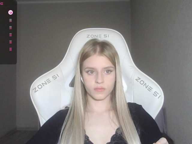 kissesliza live cam on BongaCams