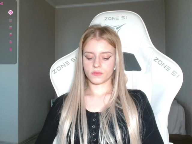 kissesliza live cam on BongaCams