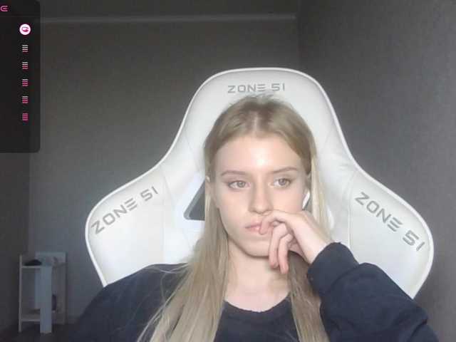 kissesliza live cam on BongaCams