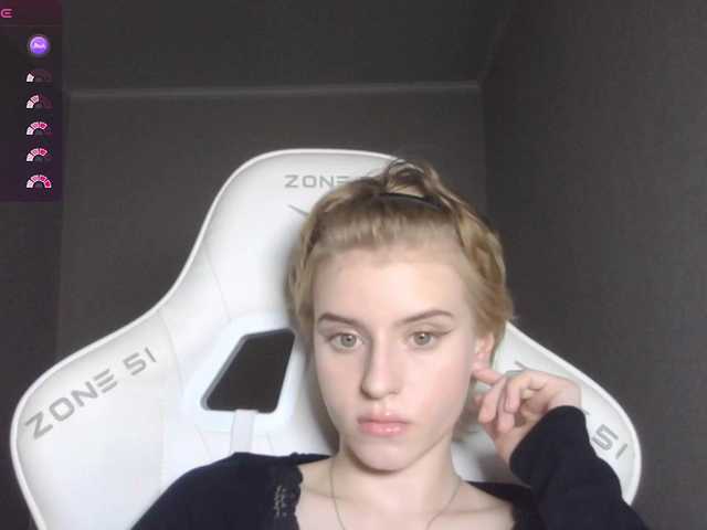 kissesliza live cam on BongaCams