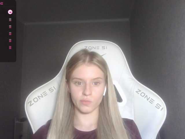 kissesliza live cam on BongaCams
