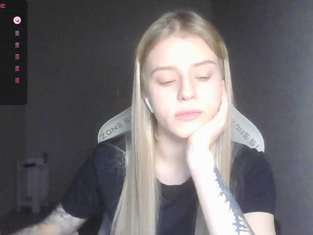 kissesliza live cam on BongaCams