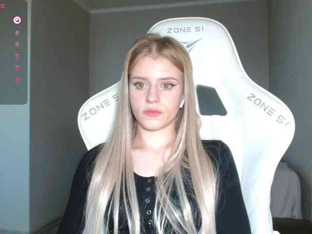 Helga_Pataki webcam
