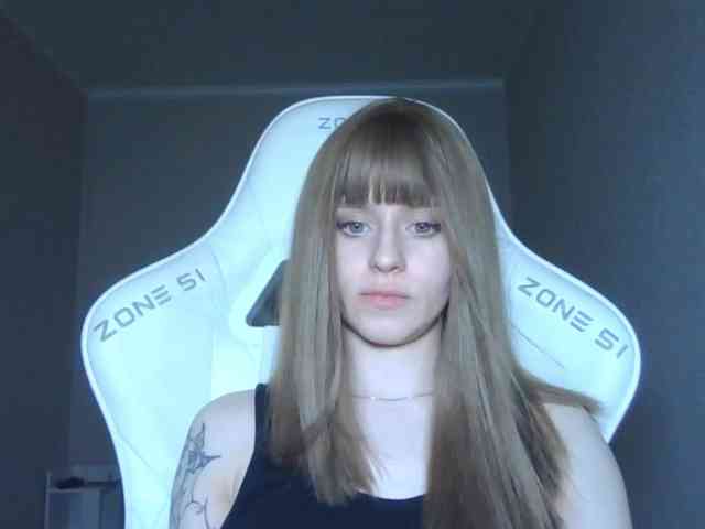 Helga_Pataki webcam