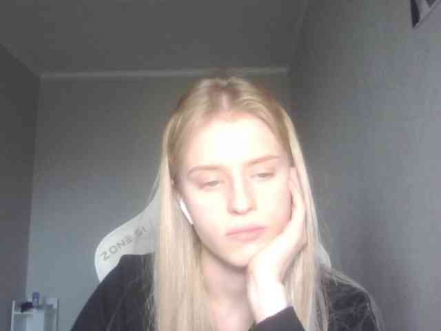 Helga_Pataki webcam
