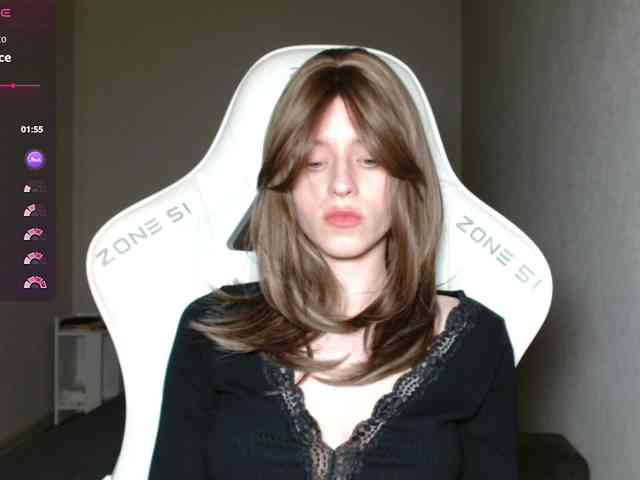 Helga_Pataki webcam