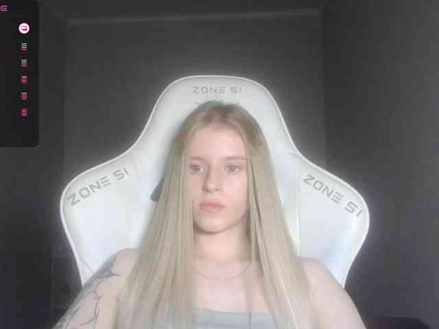Helga_Pataki webcam