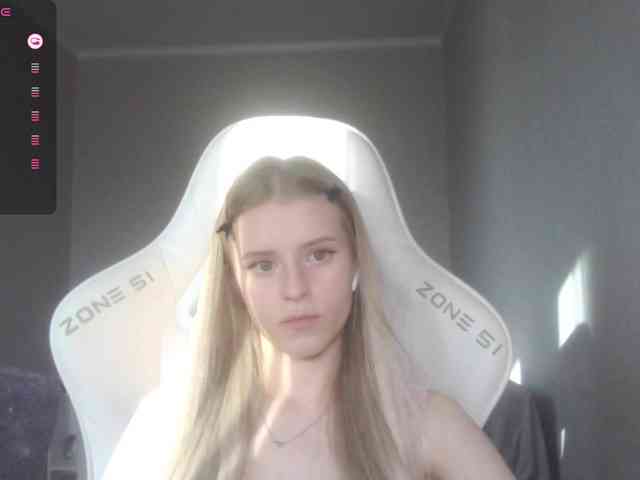 Helga_Pataki webcam