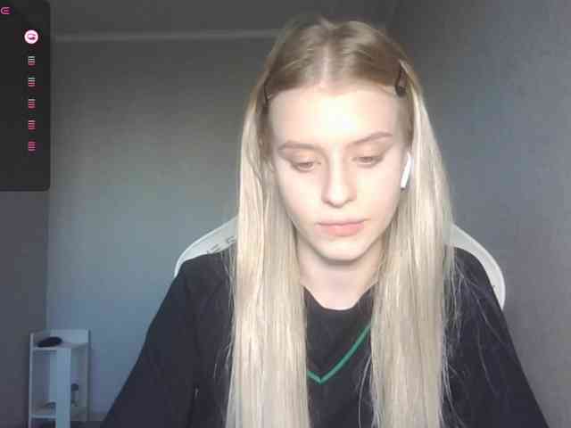 Helga_Pataki webcam