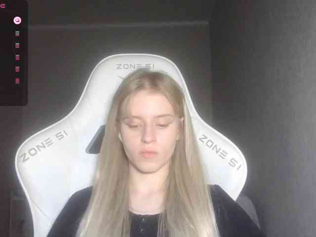 Helga_Pataki webcam