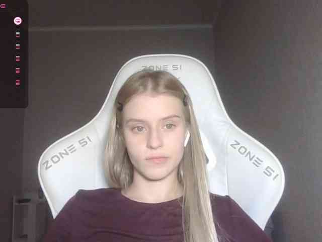 Helga_Pataki webcam