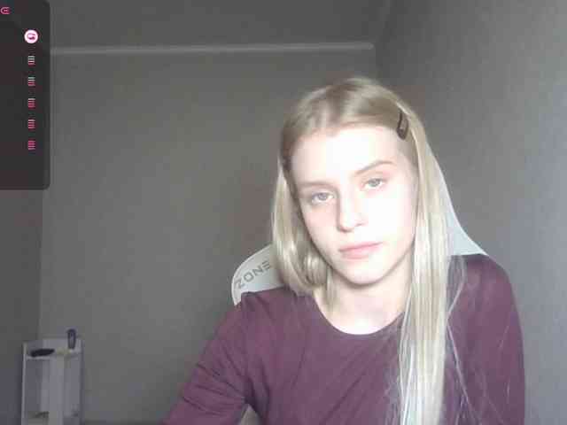 Helga_Pataki webcam