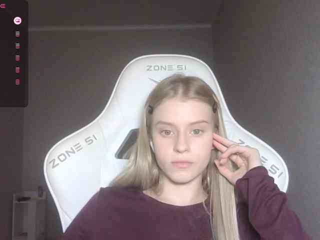 Helga_Pataki webcam