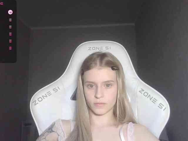 Helga_Pataki webcam