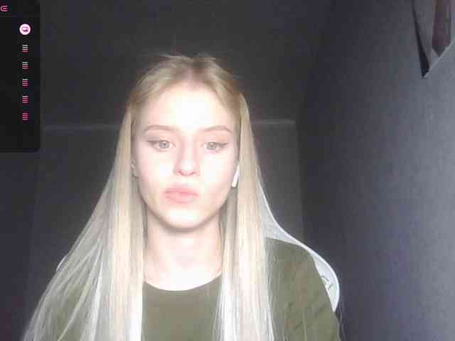 Helga_Pataki webcam