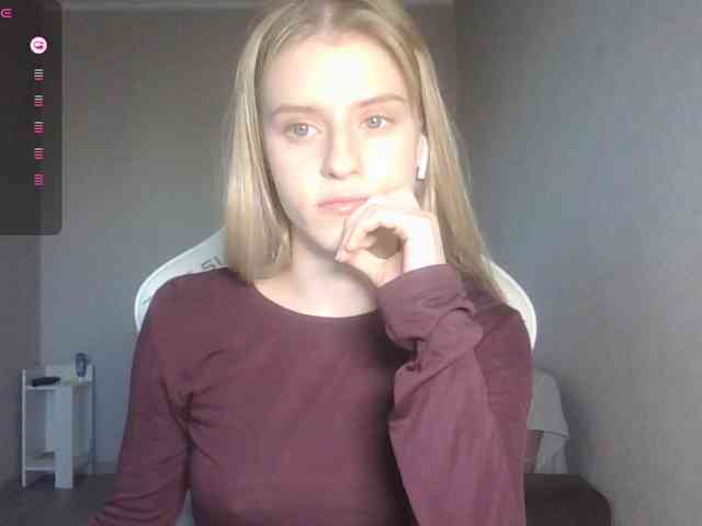 Helga_Pataki webcam